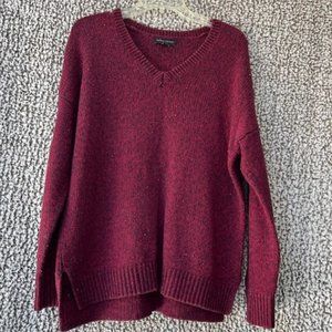BANANA REPUBLIC Burgundy V-Neck Sweater